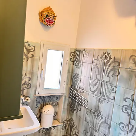 Sant'ugo Apartment *