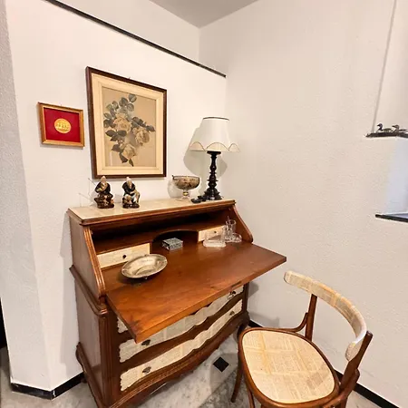 Sant'ugo Apartment *